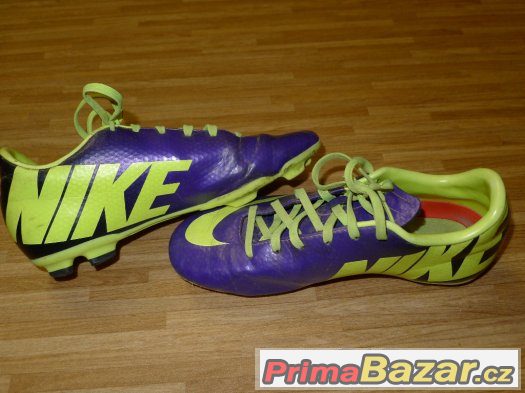 Kopačky NIKE – fotografie 1