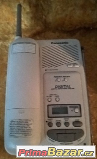 Bezdrátový telefon Panasonic KX T4500 – fotografie 1