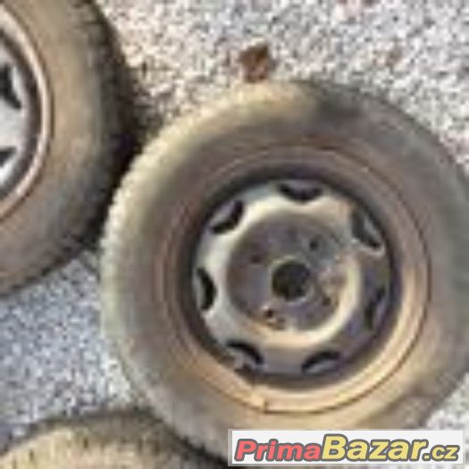 Kola Subaru Justy 13" – fotografie 3