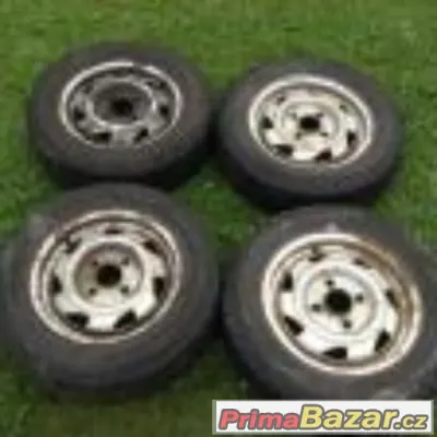 Kola Ford Fiesta 14"