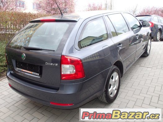 Škoda Octavia combi  1.6TDi DSG Koup.ČR,Servisní kniha – fotografie 5