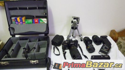 Minolta XD 7. objektiv blesk stativ motor kinofilm kufr – fotografie 1