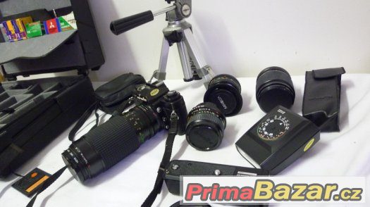 Minolta XD 7. objektiv blesk stativ motor kinofilm kufr – fotografie 2