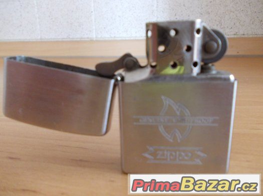 Zippo zapalovač – fotografie 2