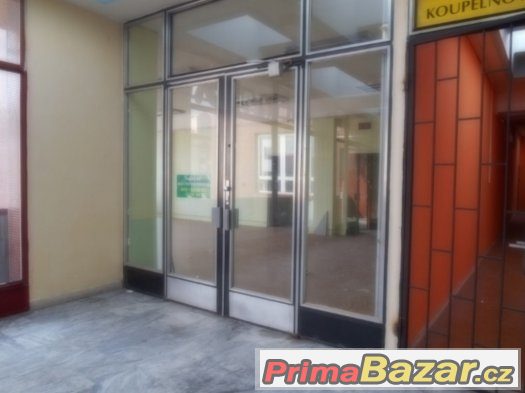 Pronájem obchodních prostor v Novém Boru, 92 m2 – fotografie 1