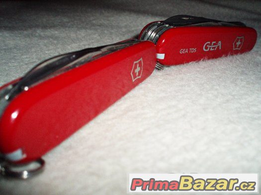 Švýcarský nůž Victorinox Huntsman + Victorinox Spartan 91 mm – fotografie 4