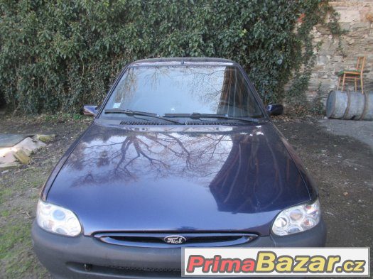 Ford Escort – fotografie 1