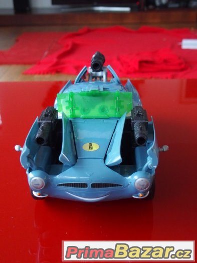 Autíčko Cars2 - Finn McMissile - fin -délka 30 cm. – fotografie 3