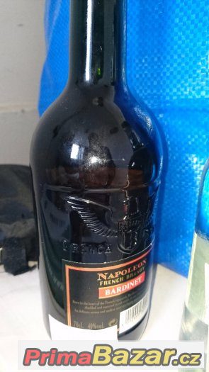 Prodam nevhodný dárek lahve s alkoholem – fotografie 1