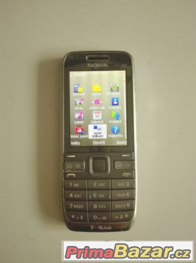 NOKIA E52, black aluminium – fotografie 1