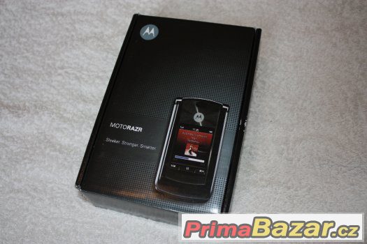 Motorola véčko MOTORAZR V8 zlatá edice - v Praze od pondělí – fotografie 4
