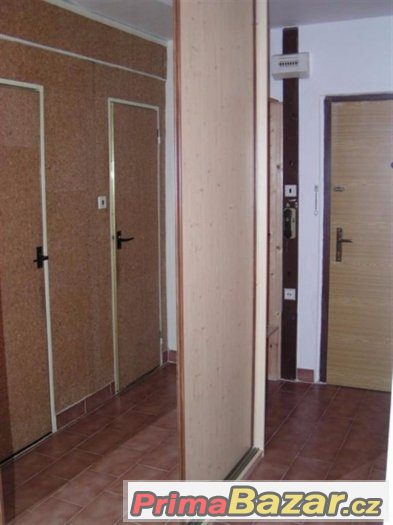 2+kk, Nad Přehradou, Horní Měcholupy – fotografie 2