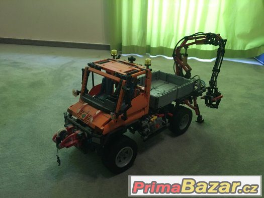LEGO TECHNIC - Mercedes-Benz Unimog U 400 ( 8110 ) – fotografie 1