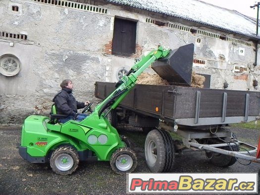 Nakladač Avant 528 AGRO – fotografie 2