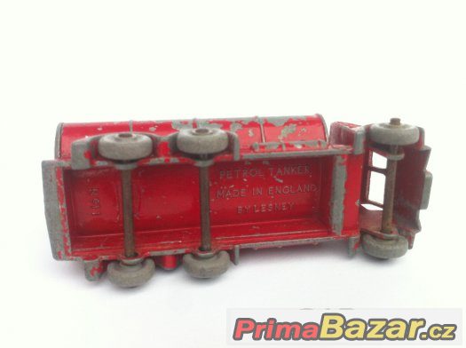 Prodám kovoví model MATCHBOX No.11 Petrol Tanker – fotografie 4