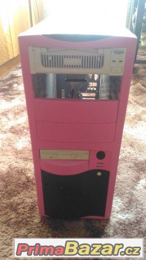 PC case rúžový – fotografie 1