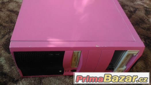 PC case rúžový – fotografie 5
