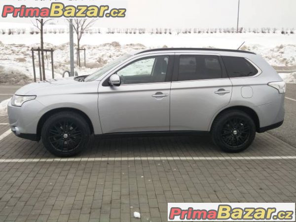 Mitsubishi Outlander 2.2 DI-D SERVISKA,NAVI,KAMERA – fotografie 2
