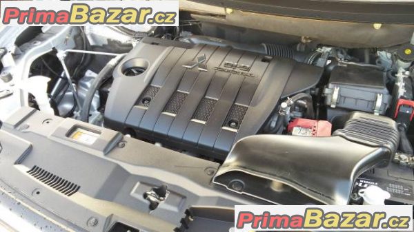 Mitsubishi Outlander 2.2 DI-D SERVISKA,NAVI,KAMERA – fotografie 3