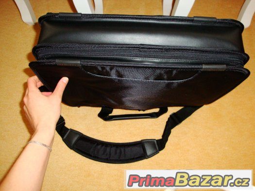 Velká brašna na notebook – fotografie 3