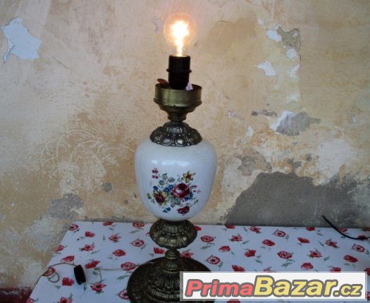 NÁDHERNÁ ZÁMECKÁ LAMPA - BRONZ,PORCELAN – fotografie 1