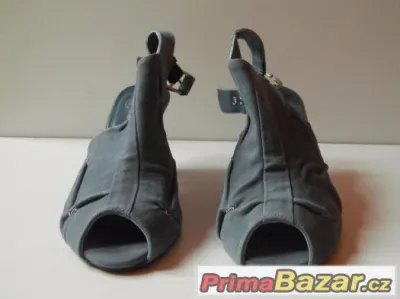 Sandále na podpatku Baťa "made in Italy"