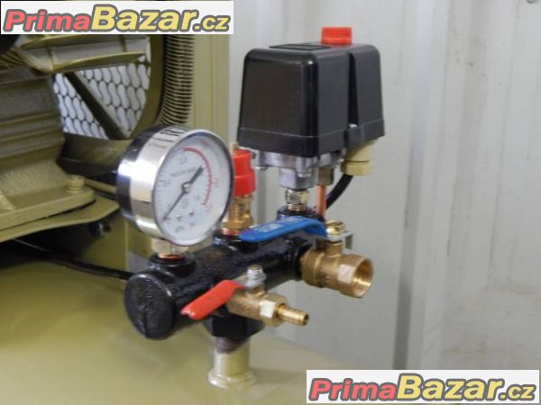 Vzduchový třípíst kompresor 3 kW-200l,11bar-nový – fotografie 3