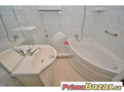 Prodej bytu, 3+1, OV, 75 m2, Břeclav, Na Valtické – fotografie 1