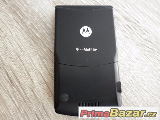 Motorola Razr V3, černý, top stav.Nádherný telefon. – fotografie 2