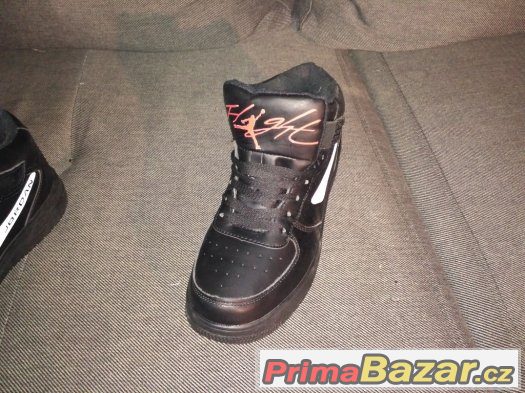 Nové Boty Jordan 43 – fotografie 4