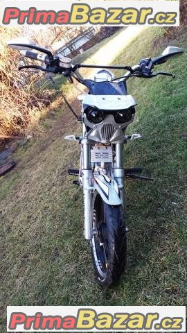 Motocykl 125cc – fotografie 3