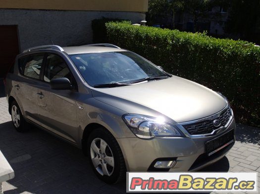 Kia Ceed combi 1.6CRDi 85kW Cool Plus Koup.ČR,90.000km – fotografie 3