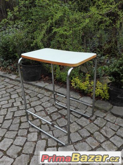 Chromované stolky  / breuer / funkcionalismus / retro – fotografie 2