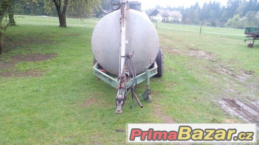 Prodám voznici na vodu (fekál) 6000L – fotografie 2