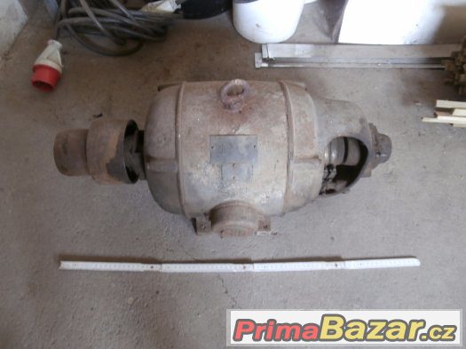 Starý elektro motor 2,2kw – fotografie 1