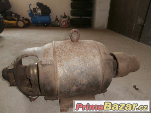 Starý elektro motor 2,2kw – fotografie 3
