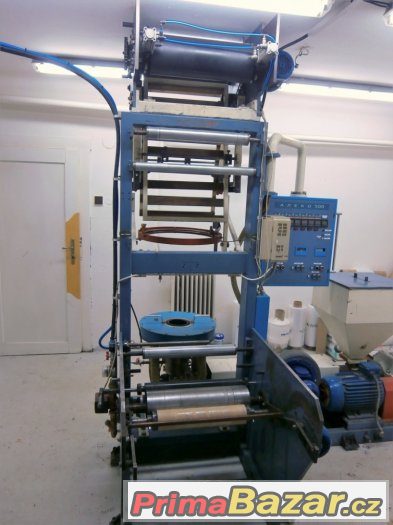 Vyfukovačka fólie, extruder – fotografie 1