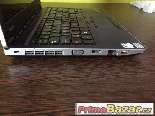 Lenovo ThinkPad Edge – fotografie 2