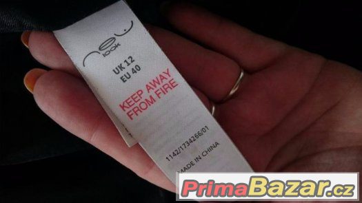 Černé krátká koženková bundička – fotografie 3