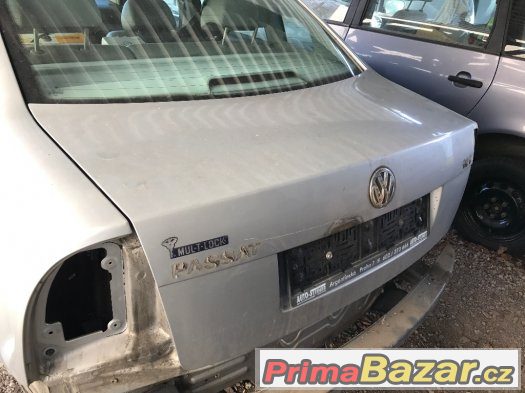 Prodám zadní dveře VW Passat B5.5 sedan – fotografie 1