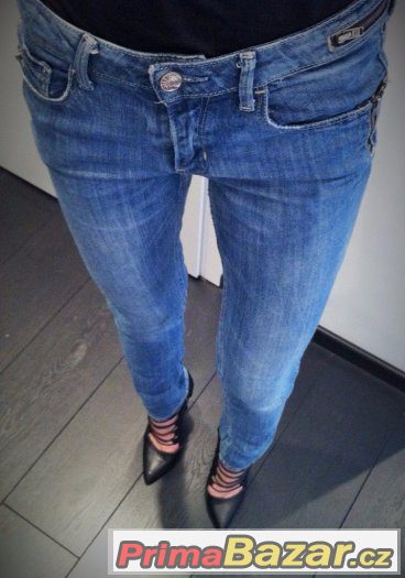 džíny H&M slim fit – fotografie 1