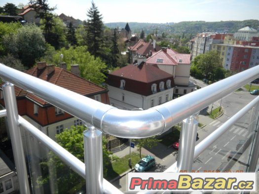 Zábradlí bezúdržbové a montované – fotografie 3