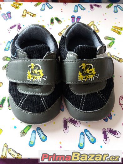 Capacky vel. 6-12m, stelka 10,5cm – fotografie 1