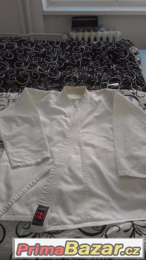 Kimono na karate – fotografie 1