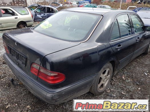 Mercedes Benz E 200 č. 1704 – fotografie 3
