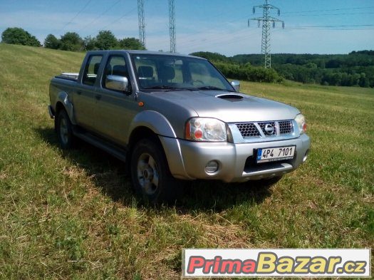 4X4 NISSAN NAVARA 2.5 TDI ROK 2002 KLIMA TAŽNÝ SLUŠNÝ STAV – fotografie 2