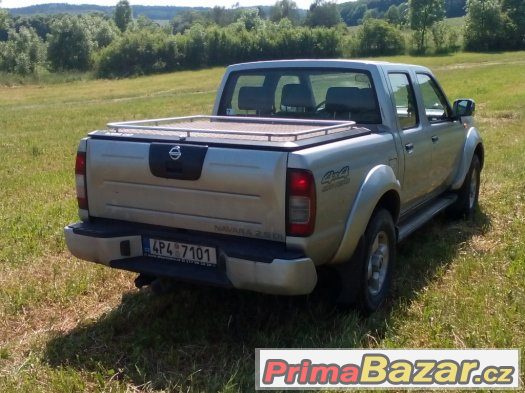 4X4 NISSAN NAVARA 2.5 TDI ROK 2002 KLIMA TAŽNÝ SLUŠNÝ STAV – fotografie 3
