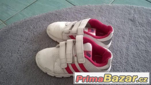Adidas vel 32 – fotografie 1