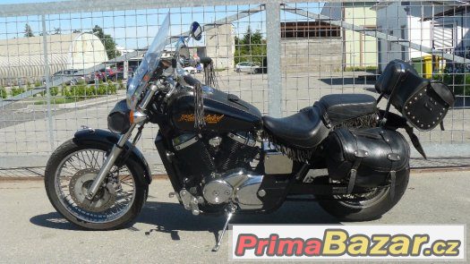 Honda VT 750 Black Widow – fotografie 1