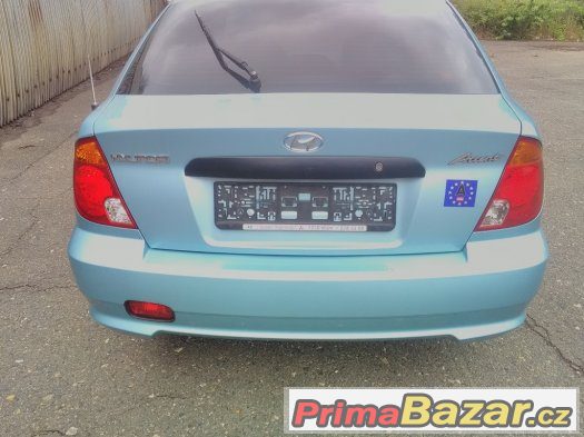 TOP STAV Hyundai Accent 1.3 BENZÍN KLIMA R.V. 10/2005 – fotografie 4